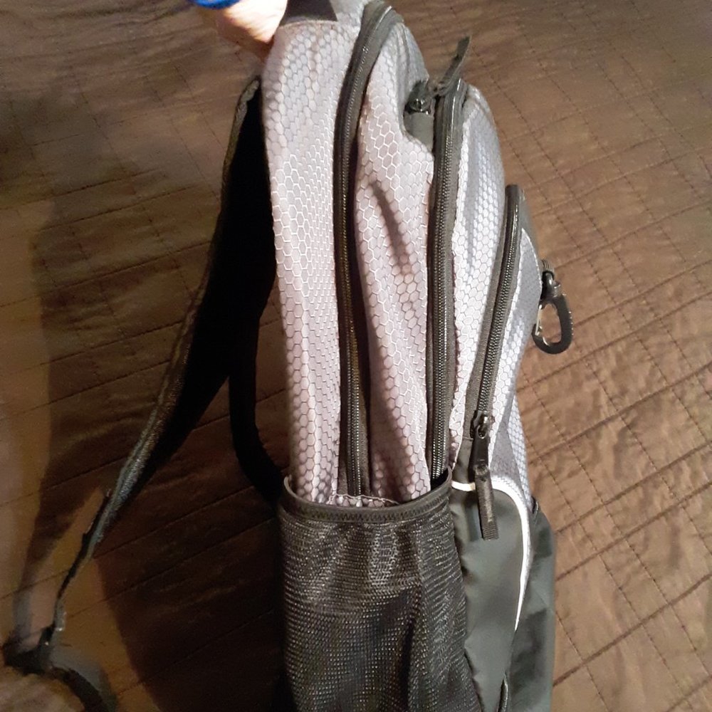 Amazon Basics Essentials Bag Backpack Laptop Note… - image 3